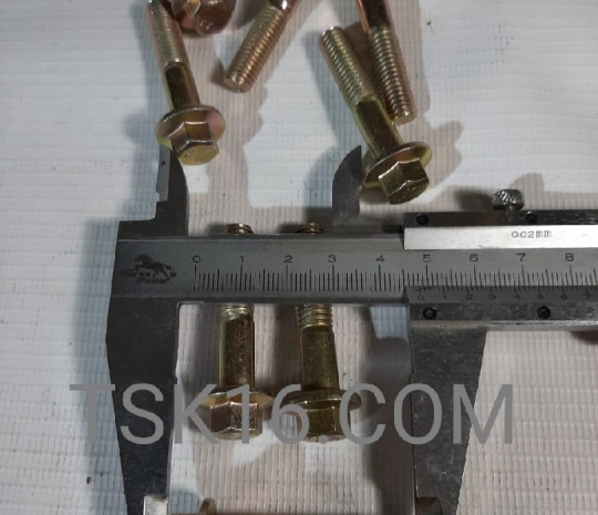Болт М8*1,25*40 крепления крышки клапанов 3899757 (3335042) - QSM, ISM, M11, L10 (Ориг)